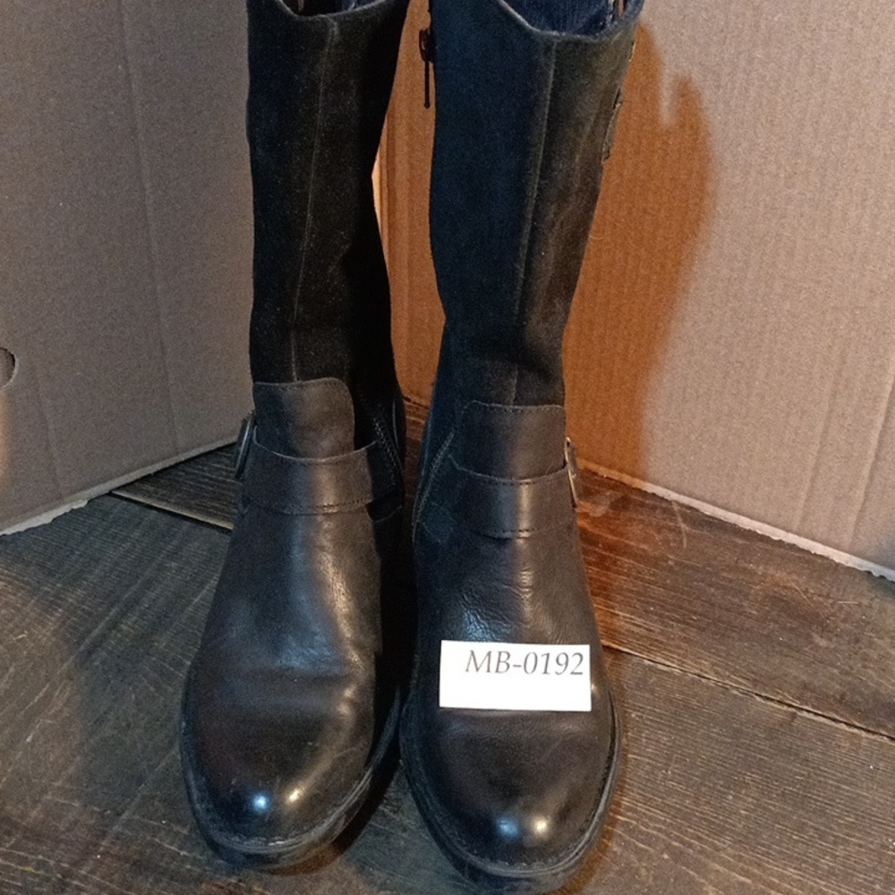 Shoes - Picture 4 of 4
